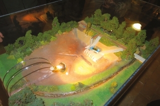 Model rybníka so všetkými zariadeniami.